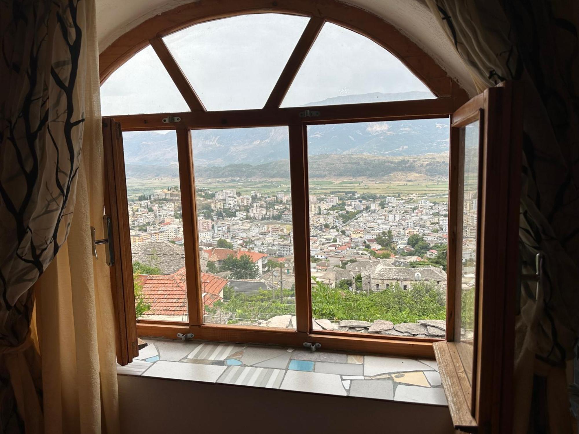 Villa Zeko Gjirokastër Dış mekan fotoğraf